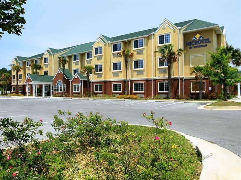 Microtel Inn & Suites By Wyndham Панама Сити Екстериор снимка